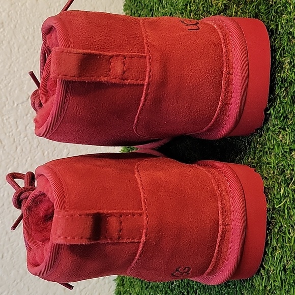 NWOB UGG Neumel Suede Lace-Up Round Toe Chukka Boot Men's US 6 Women's US 7 Red - Picture 9 of 17